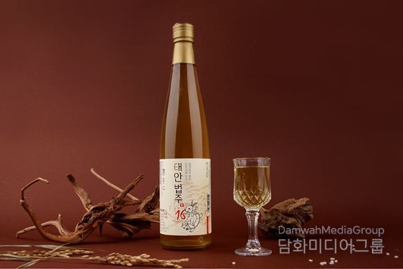 2024년 충남술 톱텐(TOP10)에 선정된 태안법주 모습.