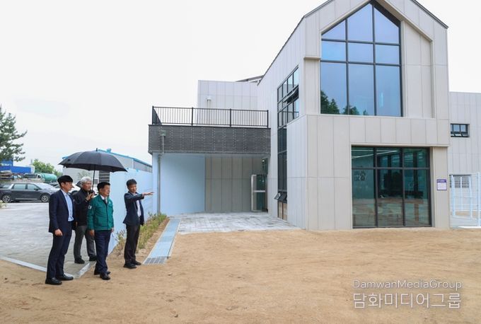이상근 고성군수, 동물보호센터 건축 준공에 따른 현장 방문
