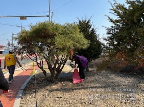 양강면 주민자치위원회, 하천변 환경정화 활동 추진