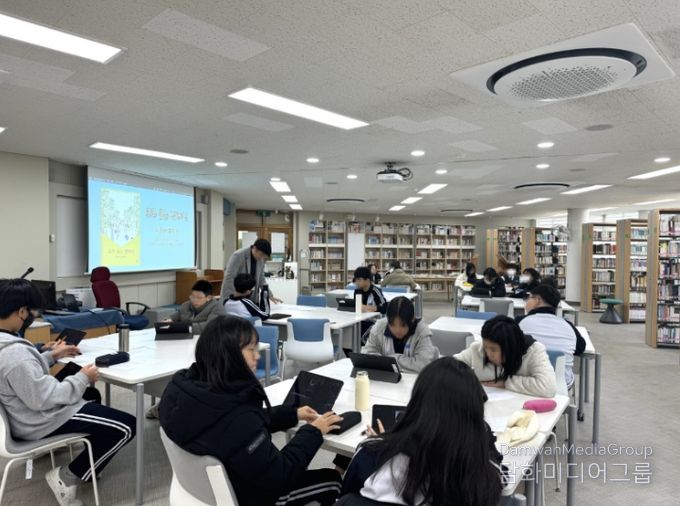 다양한 콘텐츠로 미디어 활용 능력 높여요!