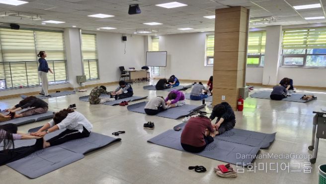 부천시 100세건강실은 부천시민을 대상으로 분기별 특화프로그램 ‘진달래(진하고 달콤한 내일)’를 운영하고 있다