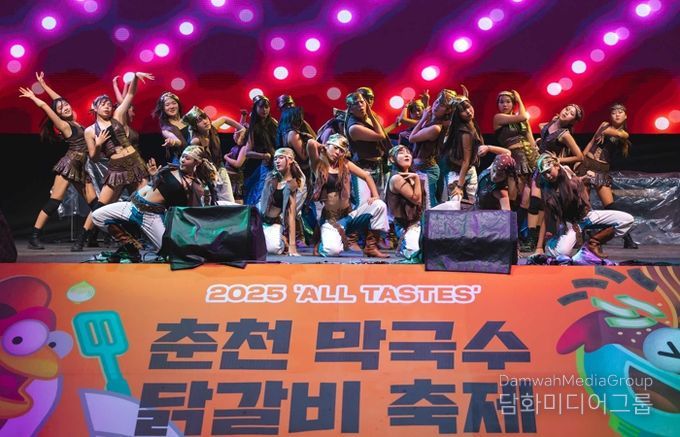 시민 열기 속 춘천막국수닭갈비 축제 한창