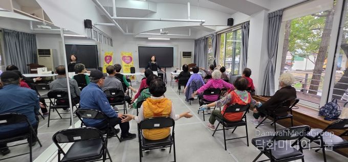 치매안심마을 유쾌상쾌 프로그램