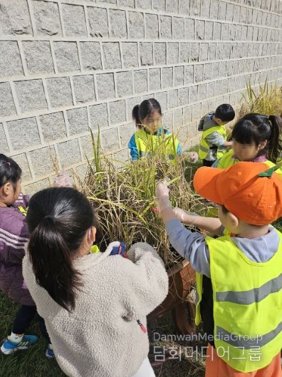‘가볍께, 건강하게!’영양교육에 참여한 어린이들