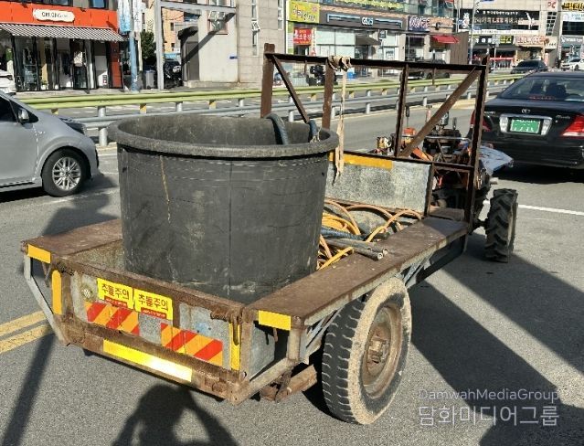 경운기 안전사고 예방 위해 안전반사판 무료 부착