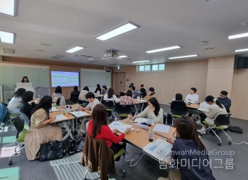 진로·학업 설계 상담 역량 강화 연수 관련 사진