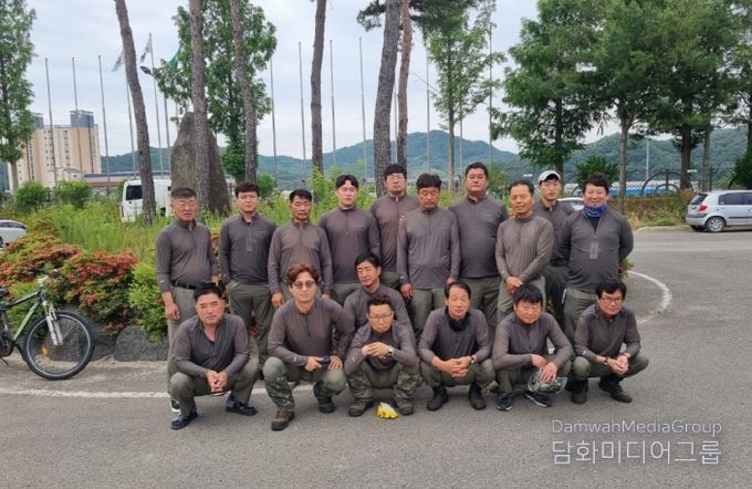 도로보수원 강창선 총괄 반장 외(총 인원 19명)