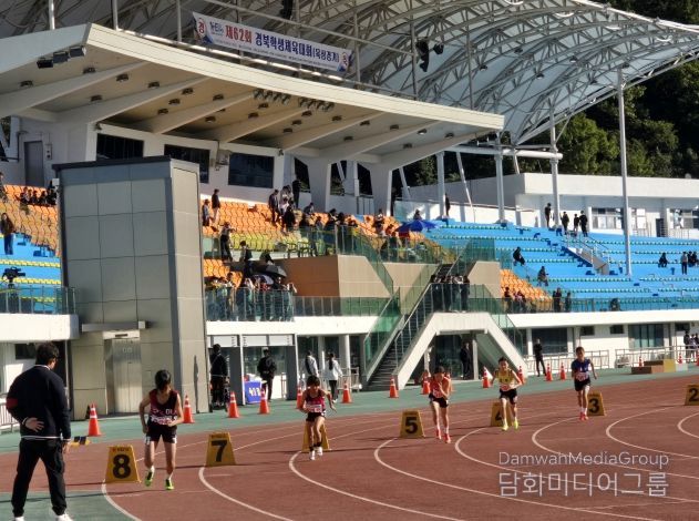 경북교육청, ‘제62회 경상북도학생체육대회 개최’(420교 3,483명 참가...체육 영재 발굴과 학교체육 활성화 기대)(28일 영주시민운동장에서 육상 경기를 펼치는 모습)
