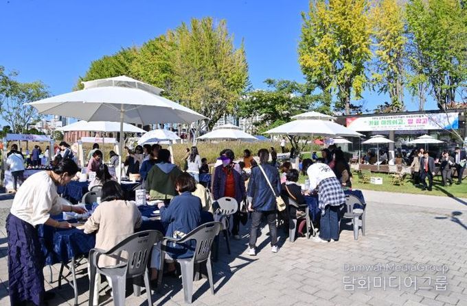 진주새일센터, 여성취업박람회 ‘카페 마음쉬고, 일 잡고’행사 개최