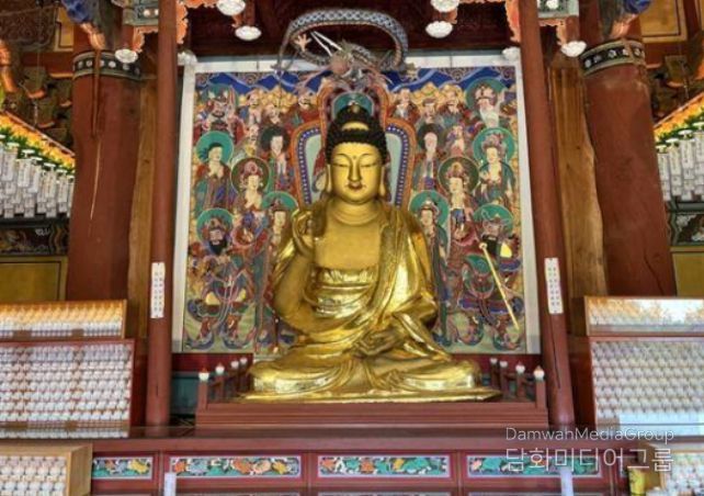 세종 비암사 소조아미타여래좌상