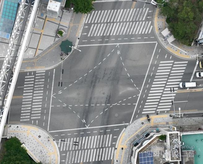 도시철도 동천역 이용객 안전과 편의 증진을 위한 대각선횡단보도 신설