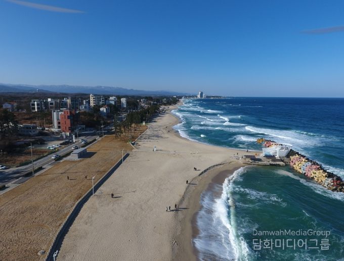 강릉시 사근진해변