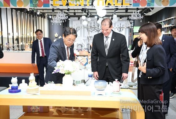 레이크우드시 김해분청도자기축제 방문