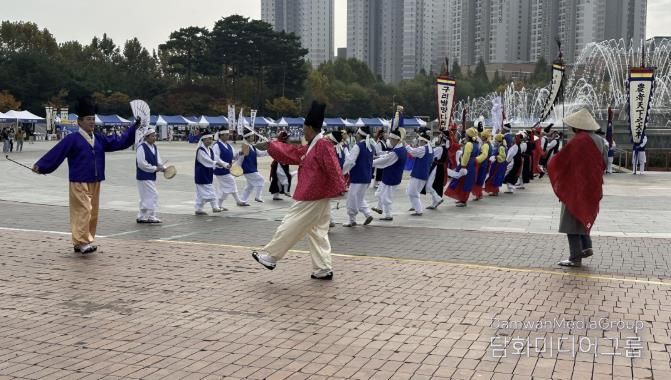 ‘구리벌말다리밟기’ 행사 모습. (사진=구리문화원)