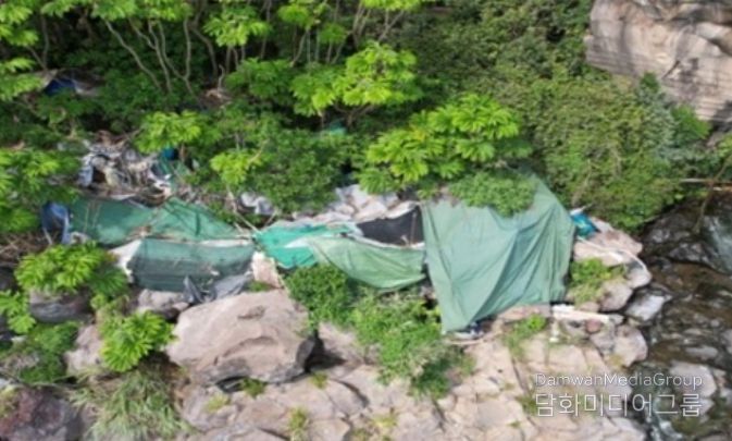 올레7코스 인근 해안절벽 불법 움막