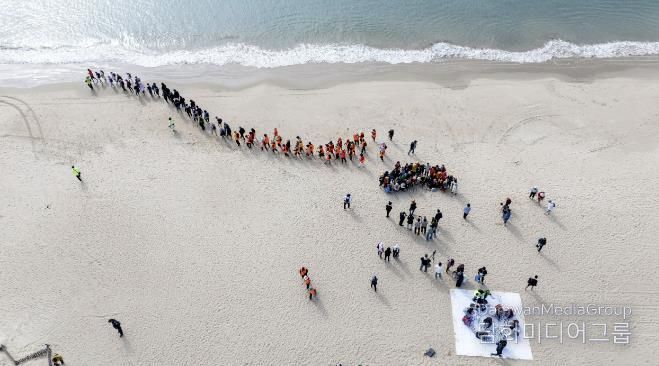 완도군, ‘맨발로 걷고 나눔 실천’하는 챌린지 성료