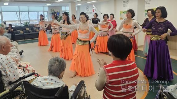 고창군노인복지관, 노인전문자원봉사단 ‘밴드·밸리댄스반’ 활약 속 성료