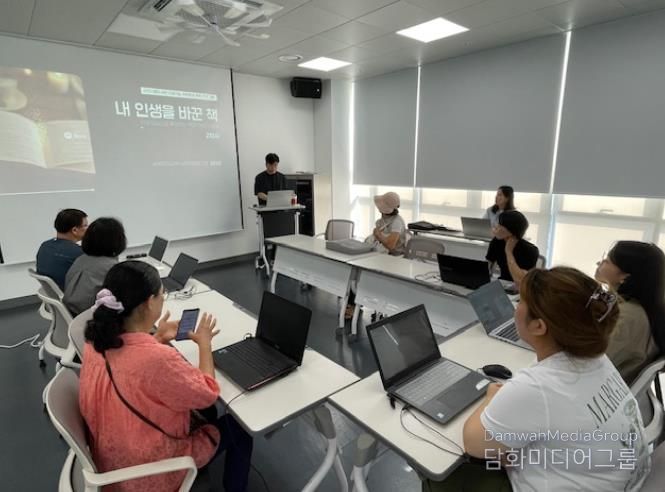 AI,우주,디지털 특화 프로그램 성과운영 중간보고-AI와 협업글쓰기.