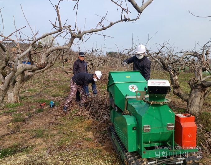 찾아가는 영농부산물(과수 전정가지) 파쇄지원 현장