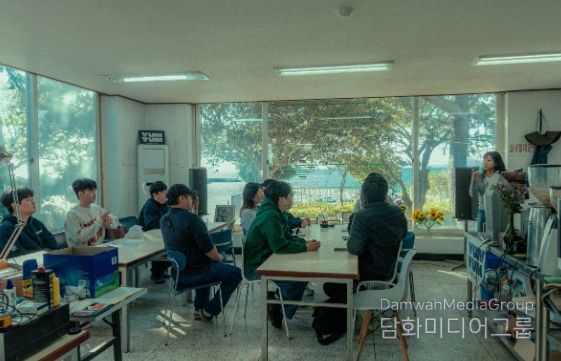고흥군, 덤벙청년마을 청년 문학창작 워크숍 ‘첫문장학교’ 성료