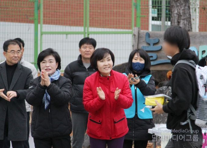 연천군의회, 수능 수험생 격려…“그동안의 노력, 값진 결실로 이어지길”