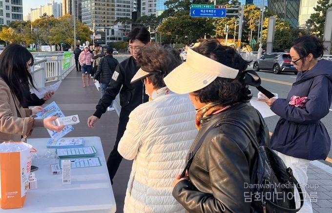 전남도, 부산 불꽃축제 현장서 고향사랑 실천 현장 홍보