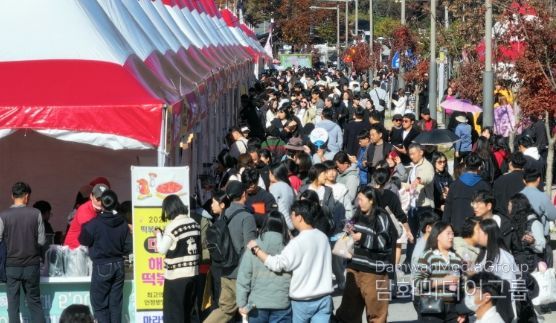 ‘2025 순창 코리아 떡볶이 페스타’, 4만 명 참여 속 대미 장식