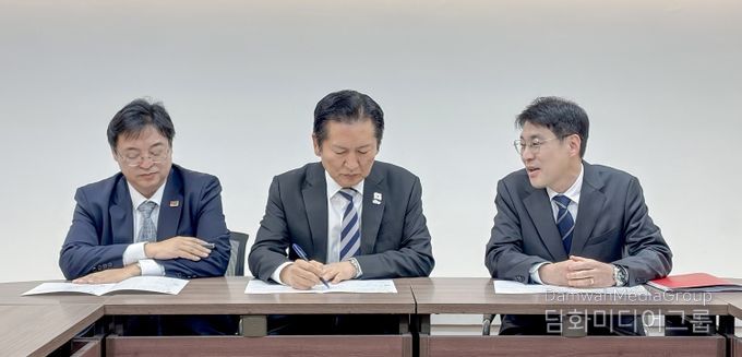 정청래 더불어민주당 대표에 지역 현안 건의