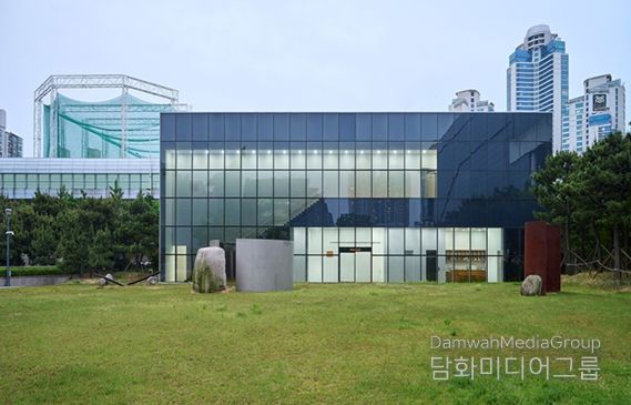 이우환 공간 전경