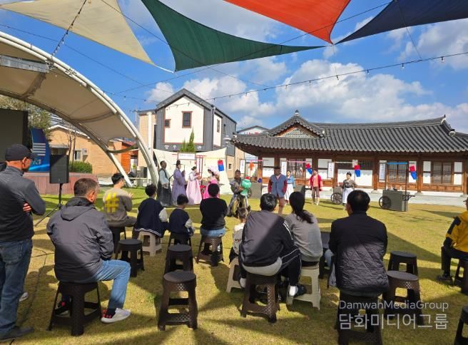 조만간 프로젝트 공연 모습.