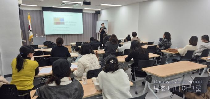 2025 동구 교육주간을 맞이하여 지난 11월 17일(월)부터 20일(목)까지 운영된 「2025 학부모 아카데미」와 「이미지메이킹 특강」이 지역 학생과 학부모의 높은 관심 속에 성황리에 마무리되었다고 밝혔다