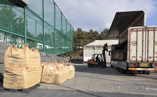 웅천농공단지 제설제 배부 사진