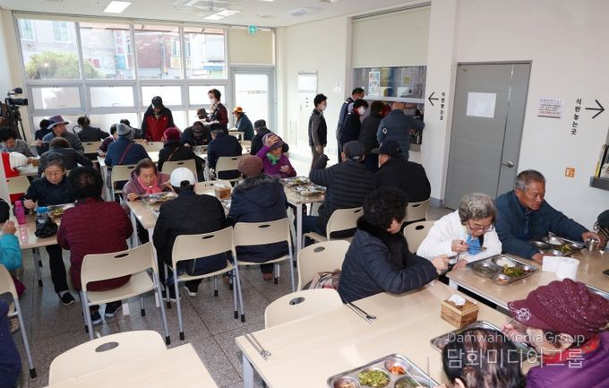 상주시종합사회복지관 무료 급식 봉사활동