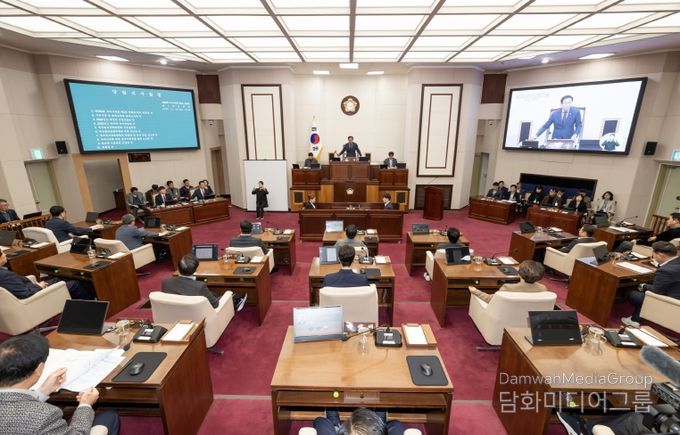 제292회 구미시의회 제2차 정례회 제1차 본회의(본회의장 전경)