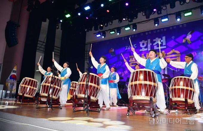 지난달 군문화예술회관에서 열린 2025 화천 평생학습축제