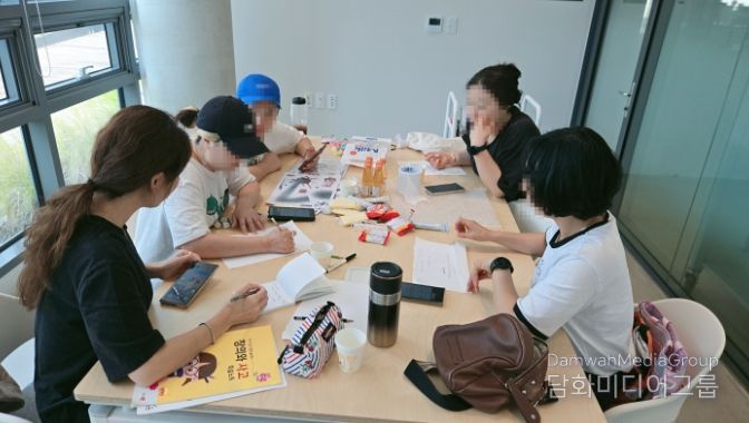 주민 주도 북큐레이션 기획·전시 6회