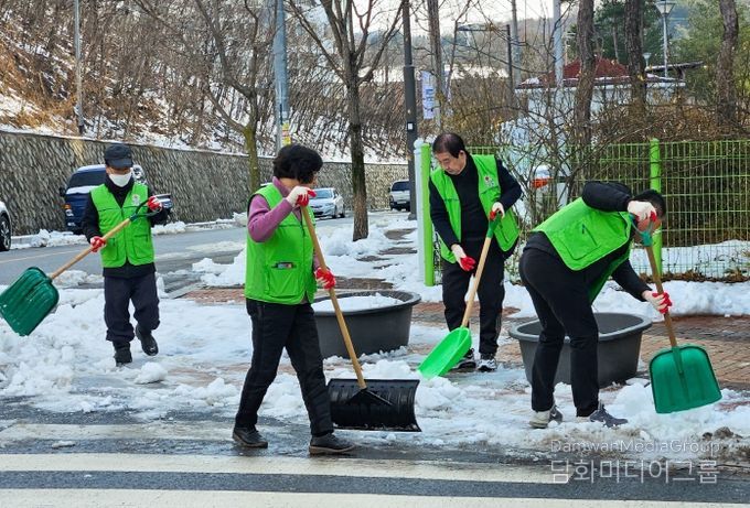 영주시, ‘내 집·내 점포 앞 눈 치우기’ 겨울철 제설·제빙 의무 강조