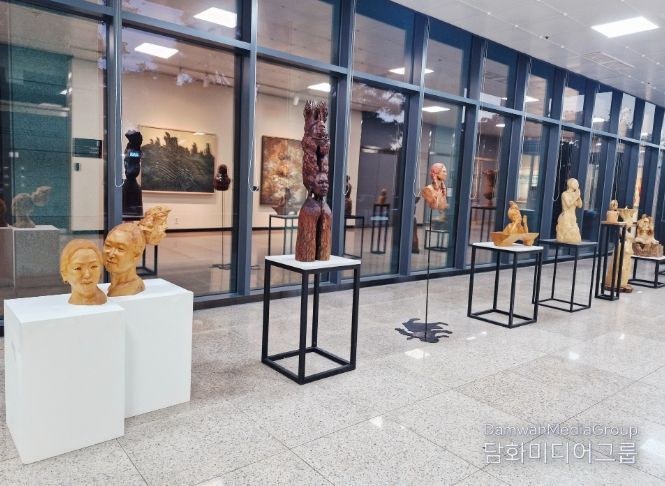 전남대박물관, 바다 작가 초대전 ‘줄탁동시’