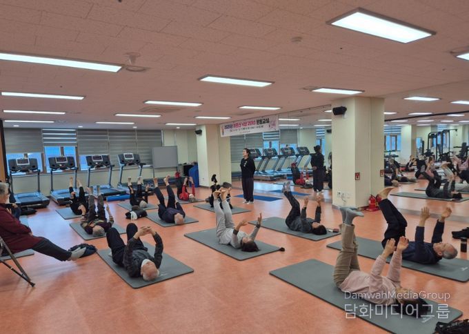 지난 한 달간 진행된 어르신 낙상 ZERO 운동 교실