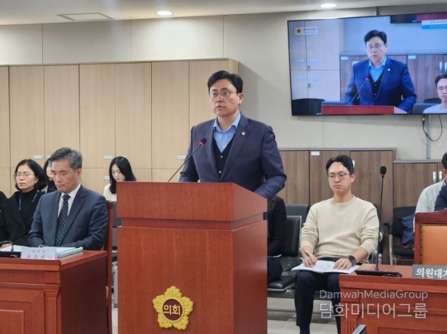 경기도의회 이용욱 의원