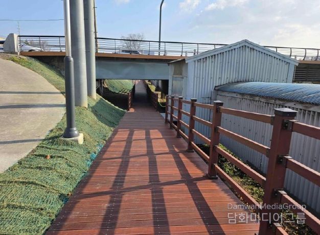 전천 제방길 연결