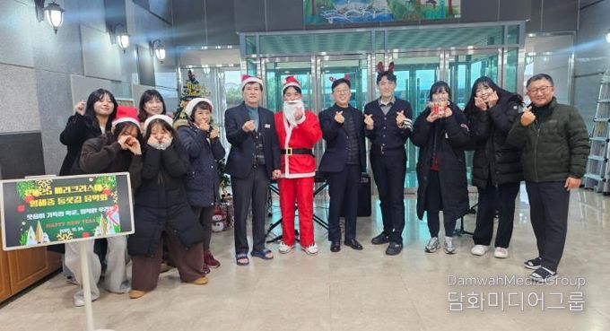 영해중·고등학교, 크리스마스 ‘등굣길 음악회’ 개최