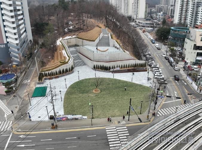 직동근린공원 진입광장