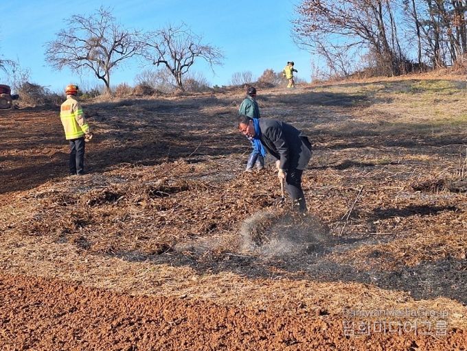 완주군의회 이주갑 위원장, 산불 현장 직접 진화