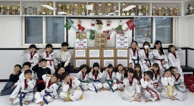 맹호경희대태권도, 수원시 팔달구 지동에 라면 17박스 나눔으로 이웃사랑 전해