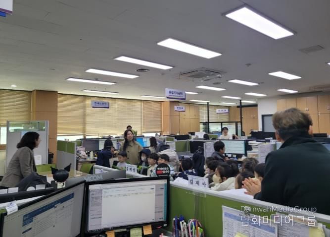 어린이집, 영광군청 방문하여 공공기관 체험