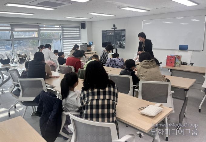 구립도서관 프로그램 운영