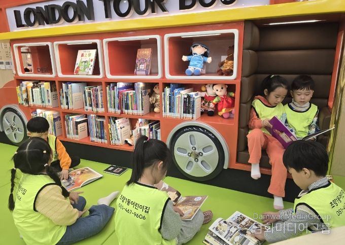 동구어린이영어도서관 들락날락 2층
