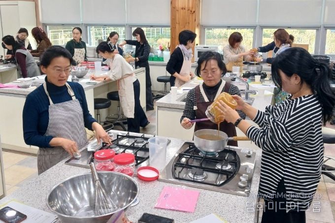 장 담그기와 장류 활용한 요리 교육