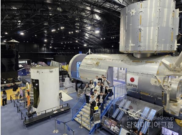 올해 1월 동작구 ‘해외 선진 과학창의 캠프’에 참가한 ‘동작 우주탐험대 3기’ 활동 모습